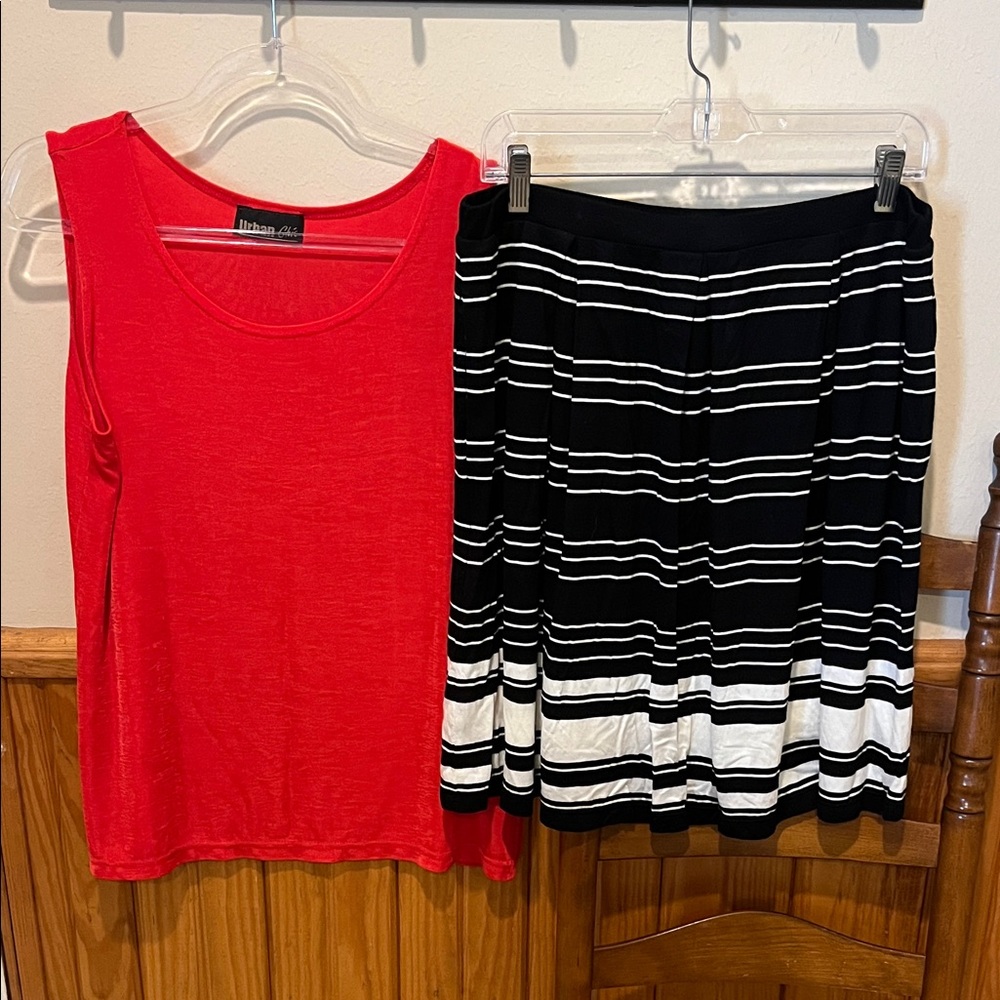 NWT Max Studio Black & White Striped Skater Skirt